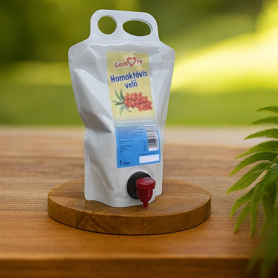 1000 ml bio homoktövis velő egy fa körlapon a szabadban.