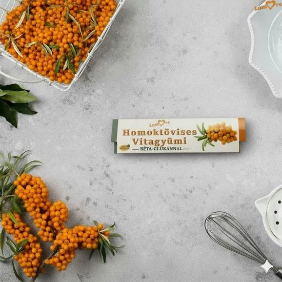 Homoktövis vitagyümi szelet egy konyhapulton.